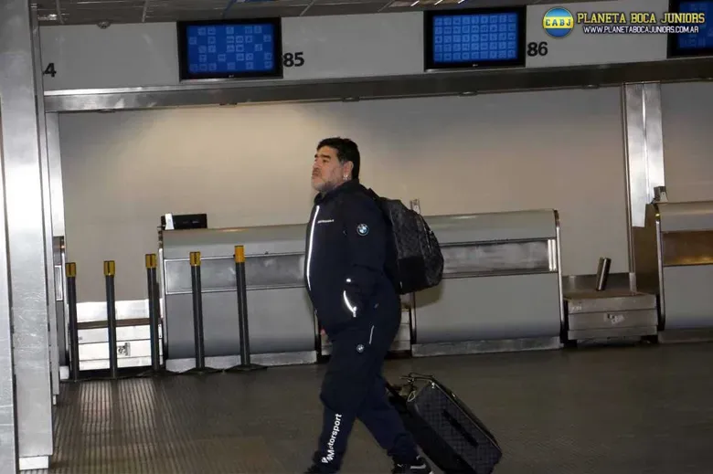 Maradona respaldó a Tevez.