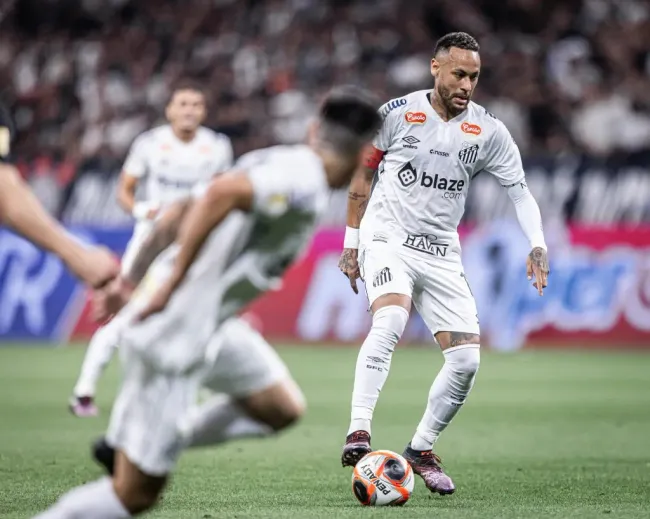 Neymar ha vuelto a sumar minutos en el Santos