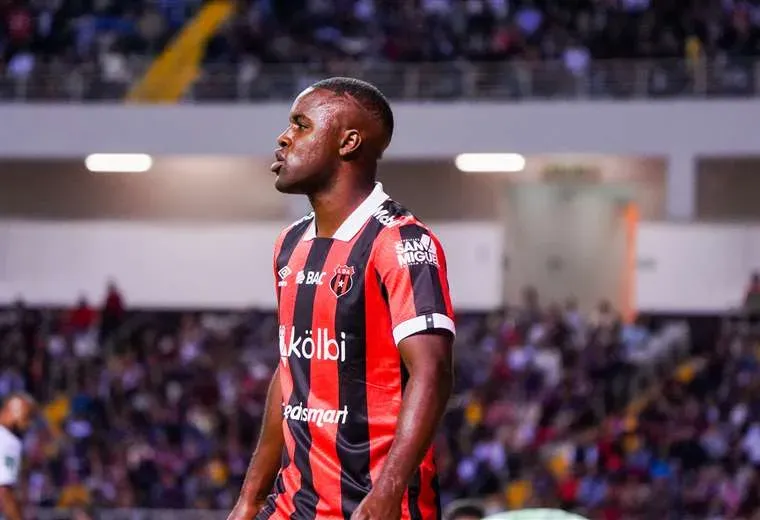 Joel Campbell – Alajuelense