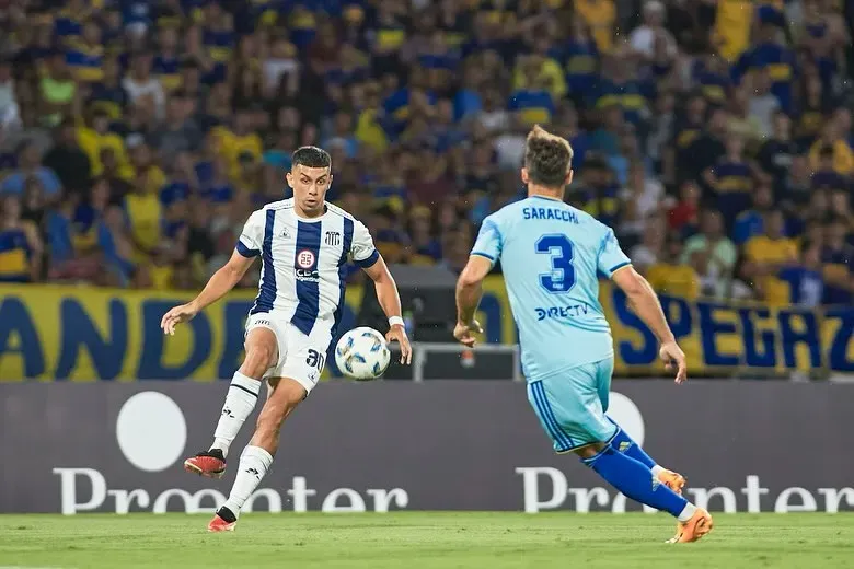 Ulises Ortegoza en acción ante Boca Juniors con Talleres de Córdoba. (Captura Instagram).