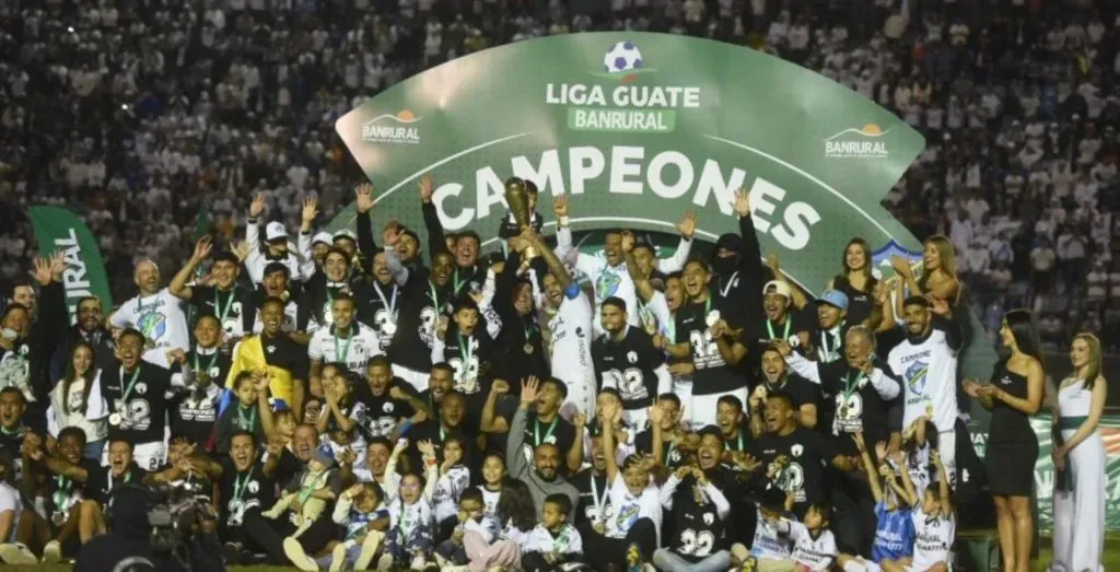 Comunicaciones festejó ser campeón de la liga guatemalteca