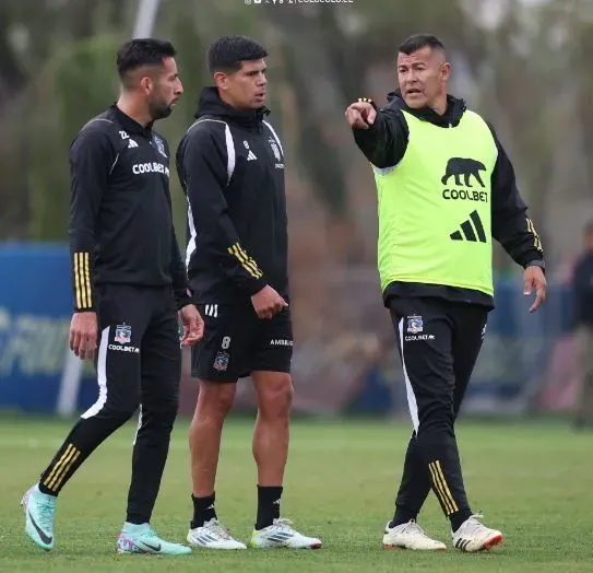 El DT es pura fe en la previa del duelo. Foto: Colo Colo.