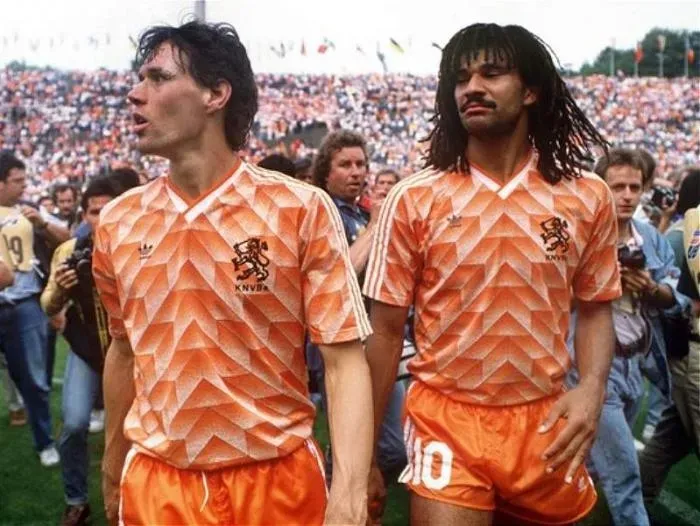 Holanda 1998 celebró la Eurocopa con esa camiseta