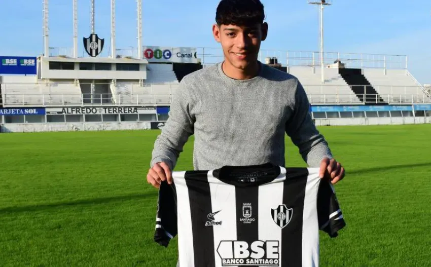 Trindade volvió de Central Córdoba, donde jugó 12 partidos en 2025.