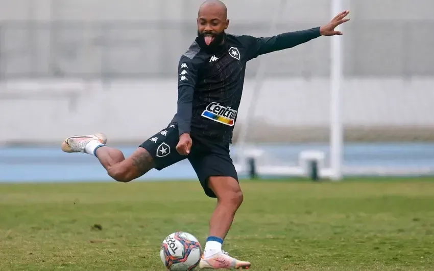 Chay é um dos que tem retorno previsto em janeiro (Foto: Vítor Silva/Botafogo)