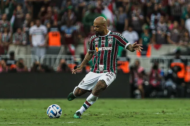 Felipe Melo em ação na final da Libertadores. O camisa 30 é uma das principais lideranças do Time de Guerreiros – FOTO: LUCAS MERÇON / FLUMINENSE F.C.