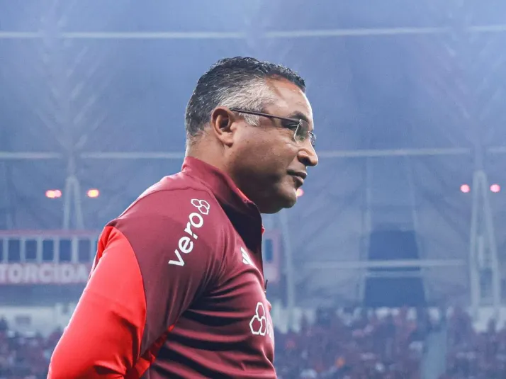 Internacional tem titular absoluto confirmado por Roger Machado