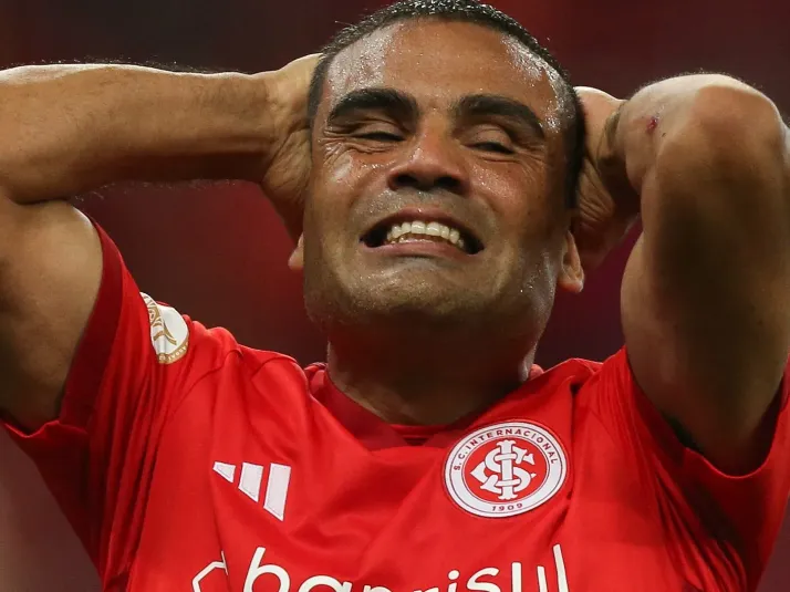 VP do Internacional expõe bastidores de Gabriel Mercado após lesão