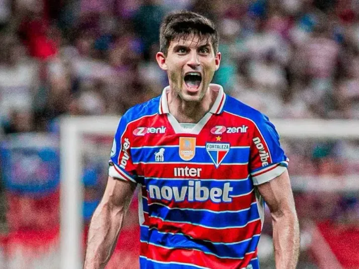 Kuscevic será julgado pelo STJD por expulsão no Brasileirão