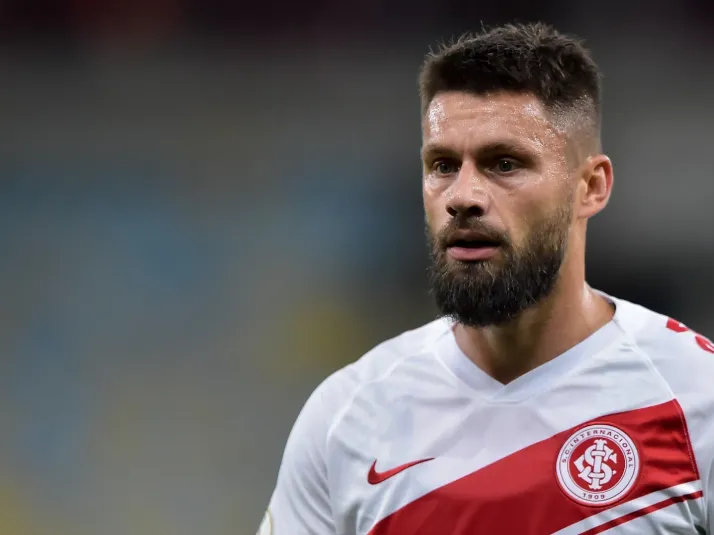 Ídolo do Inter, Sóbis se pronuncia sobre drama de Mercado: “Tristeza”