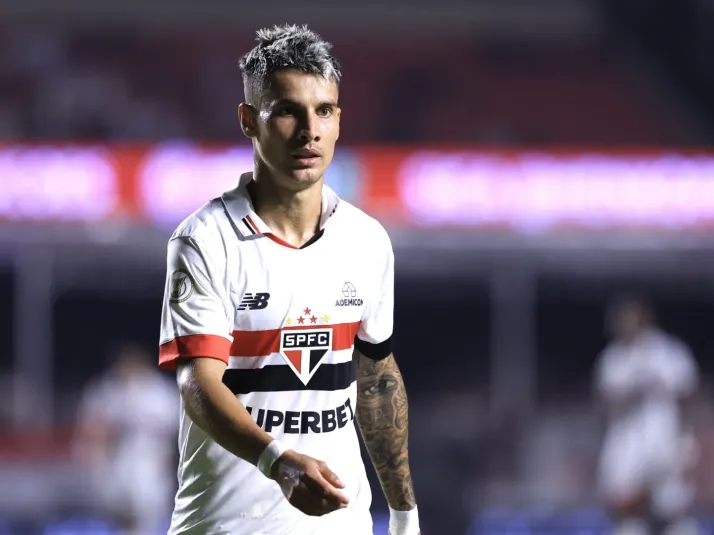 Ferreira tem novidades no São Paulo e ganha data para retorno