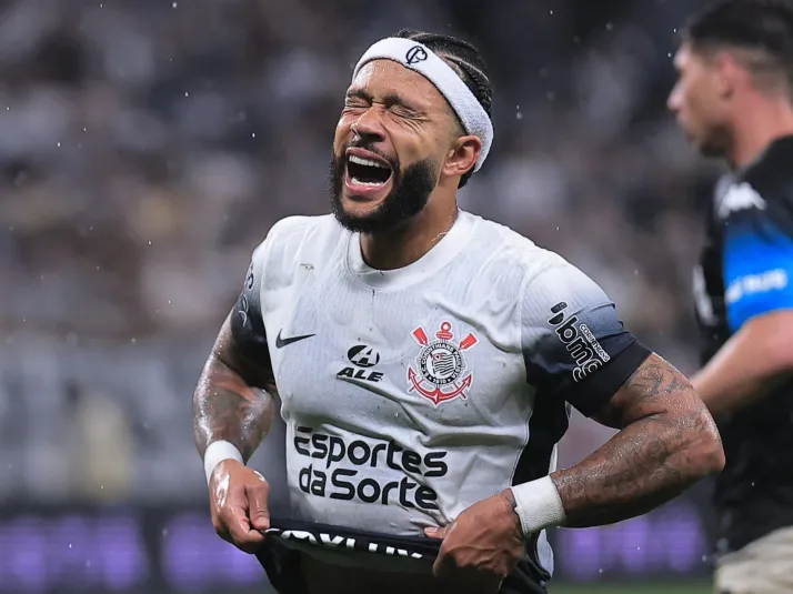 Memphis Depay faz aviso para torcida do Corinthians após eliminação