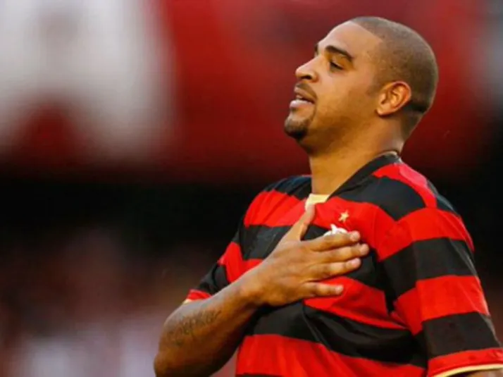 Adriano Imperador ressurge e manda recado para atacante do Flamengo