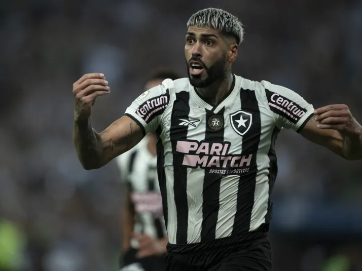 Alexander Barboza do Botafogo está na mira do Uruguai