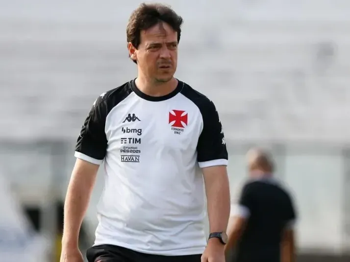 Vasco se prepara para reapresentação e Diniz tem 'esperança'