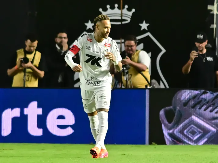 Neymar dita o ritmo do Santos, mas protagoniza lance que mudou o jogo contra Mirassol