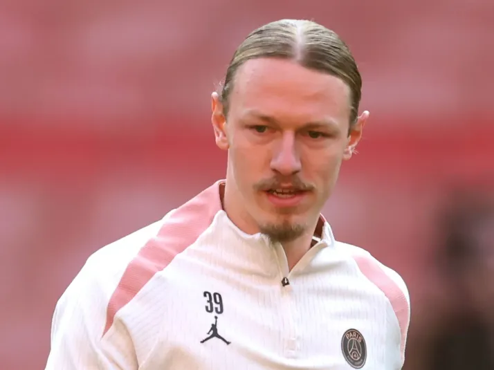 Safonov do PSG sofreu fratura após final contra o Flamengo