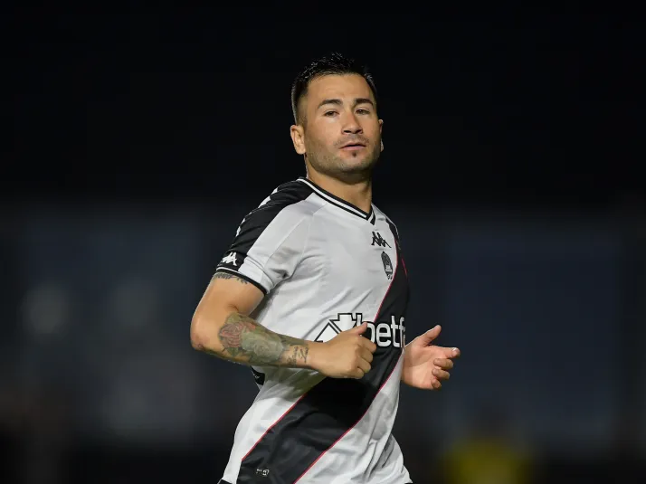 Vasco confirma a rescisão de contrato de Jean David