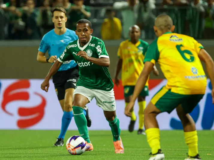 Erro da arbitragem marca jogo do Palmeiras na Copinha