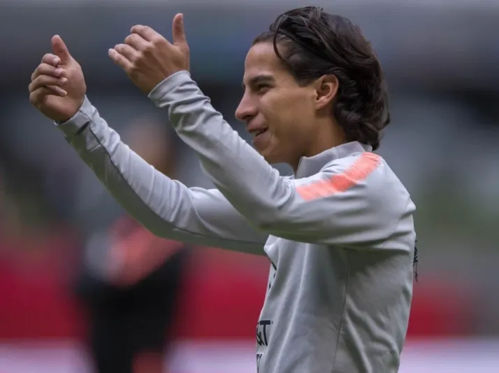 Fenerbahce sigue de cerca a Diego Lainez