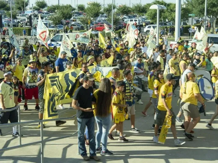 Aficionados de América reportan para el duelo ante Houston Dynamo