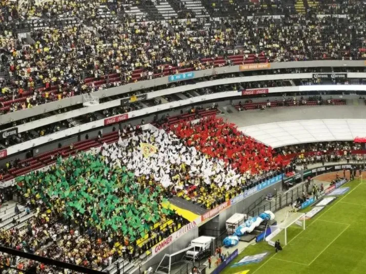 El mosaico que hizo la afición de América en el Azteca