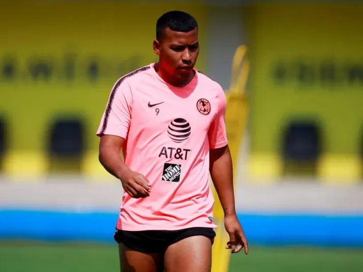 Encuesta: ¿Merece otra oportunidad Roger Martínez en América?