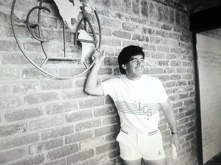 La historia detrás de la foto de Maradona en Coapa