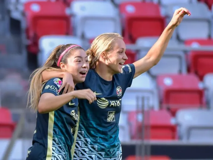 ¡Doblete de Sarah y debut de Andrea! América Femenil golea 4-0 a Toluca