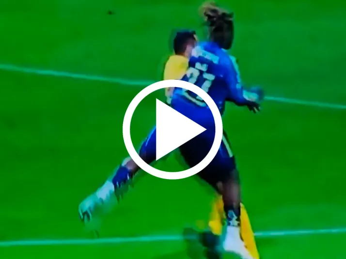 El durísimo golpe de Allan Saint-Maximin al árbitro Luis Enrique Santander