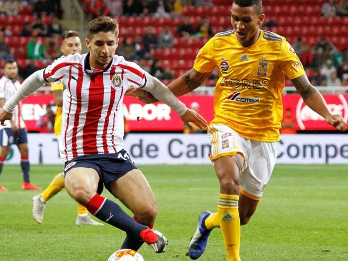 Chivas saldrá con el tradicional rojiblanco ante Tigres UANL