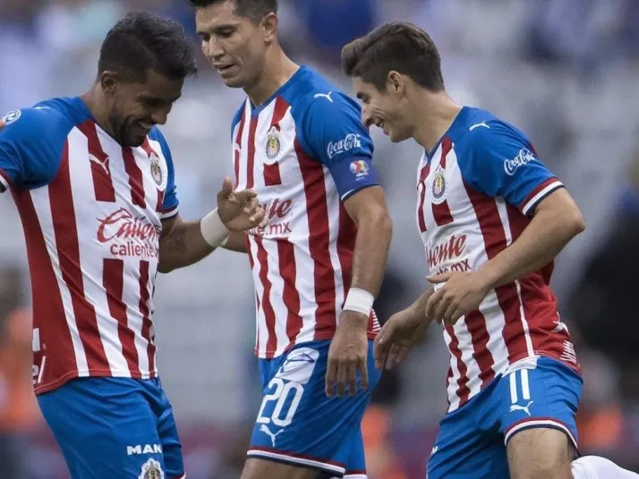 Chivas usará su playera tradicional para recibir a Correcaminos