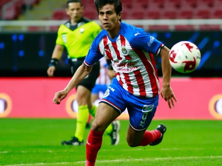 Chivas extiende su dominio en la regla de menores