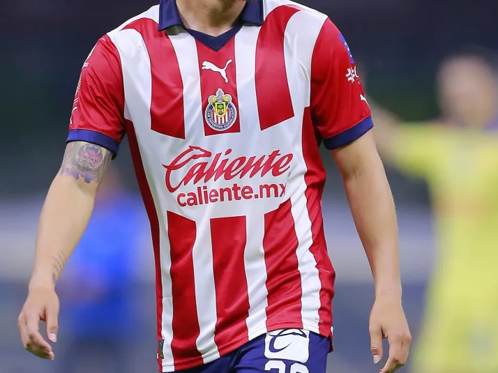 El jugador que Chivas buscó, pero no contratará por la regla de menores