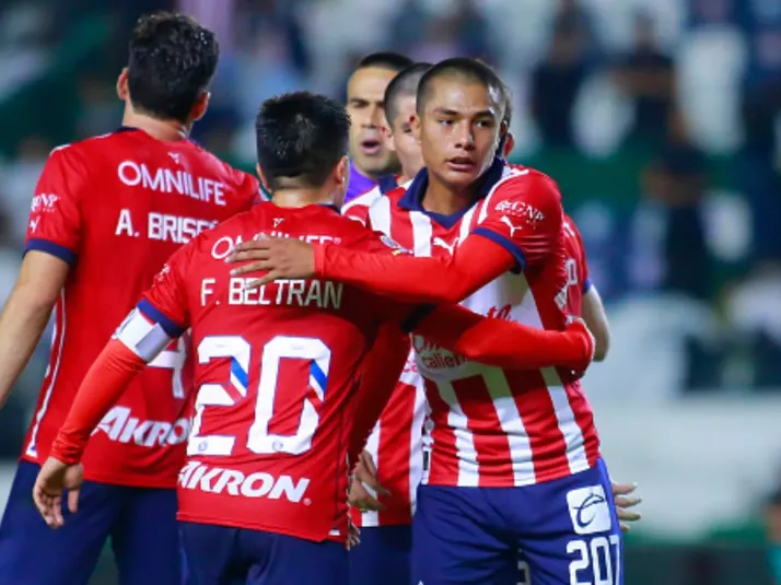 Los halagos de la afición le jugaron en contra a canterano de Chivas