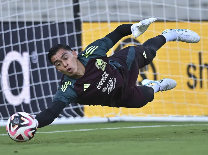 Raúl Rangel sería el portero titular de México en el Mundial del 2026