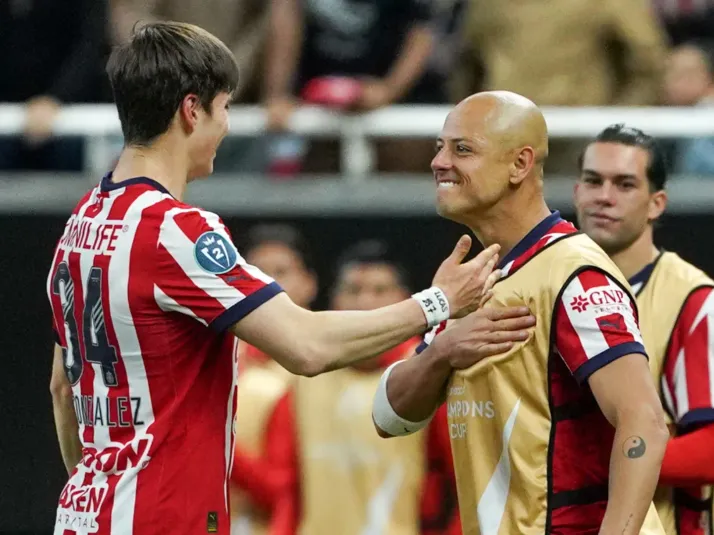 La anécdota de la Hormiga y Chicharito antes de ser compañeros