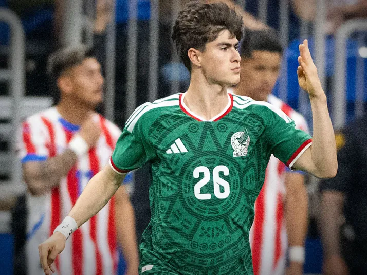 Hormiga González debutó con la Selección Mexicana contra Paraguay