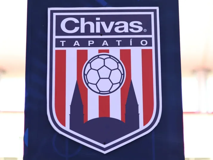 El canterano que podría arrebatar la titularidad en Chivas