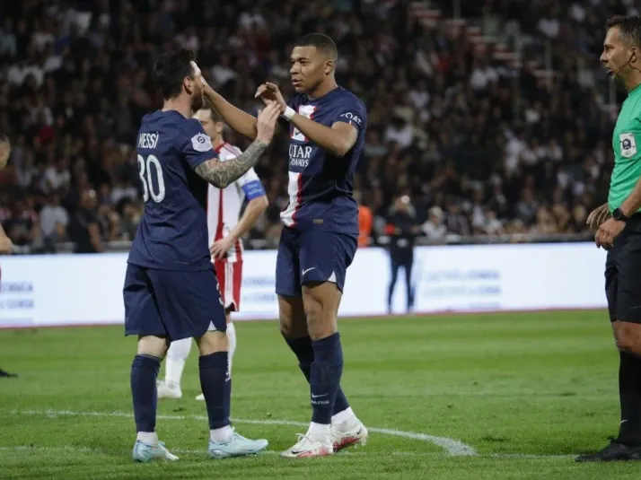 VIDEO: Lio Messi se matriculó con el golazo de otro planeta en el PSG