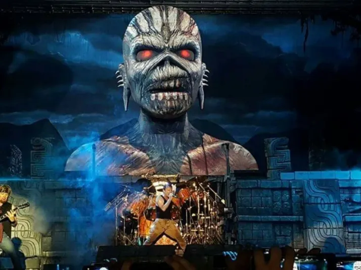 ¡Se complica la U! Iron Maiden haría recital en el Estadio Nacional el 2024