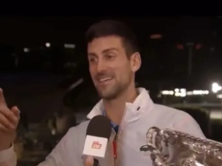 Djokovic canta el "Muchachos" tras ganar el Abierto de Australia