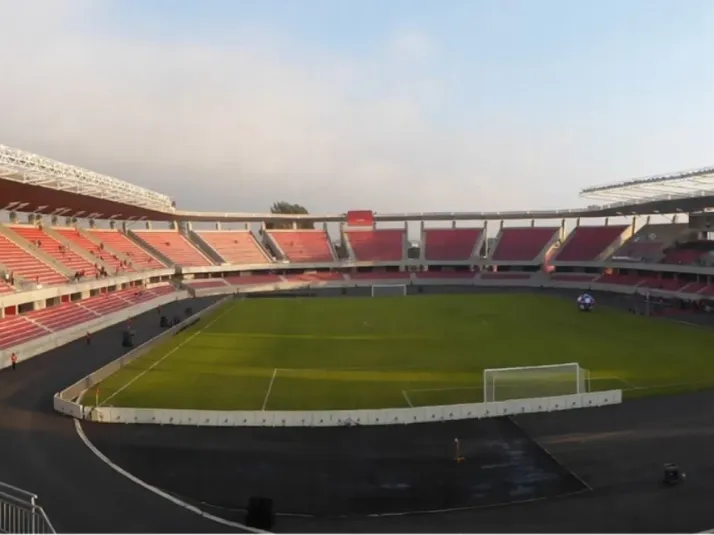 Alcalde de La Serena le cierra el estadio a clubes con "barras conflictivas"