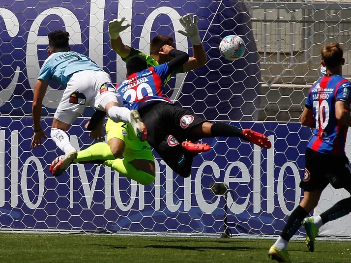 Goleador que quiso Roggiero en la U vuelve al fútbol profesional