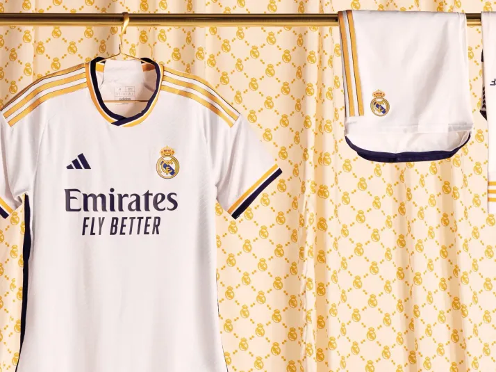 Real Madrid presenta su nueva camiseta e incorpora icónica frase