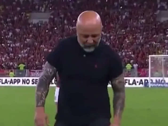 VIDEO: El enojo de Sampaoli tras el empate de Flamengo ante el verdugo de Colo Colo