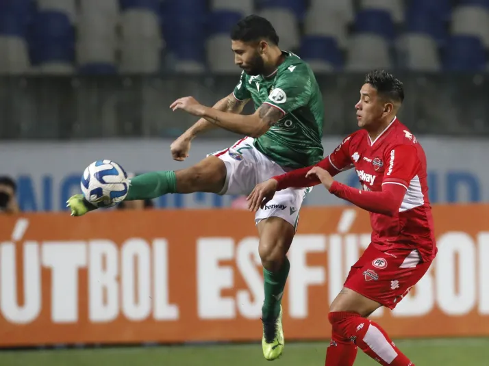 Los dos centrales que busca Ñublense en el mercado de fichajes