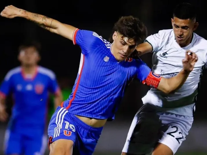 Cris Muñoz deja la U y parte a equipo del Ascenso chileno