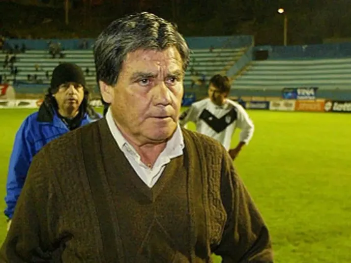 Luto en el fútbol nacional: Muere Orlando Aravena, ex entrenador de La Roja