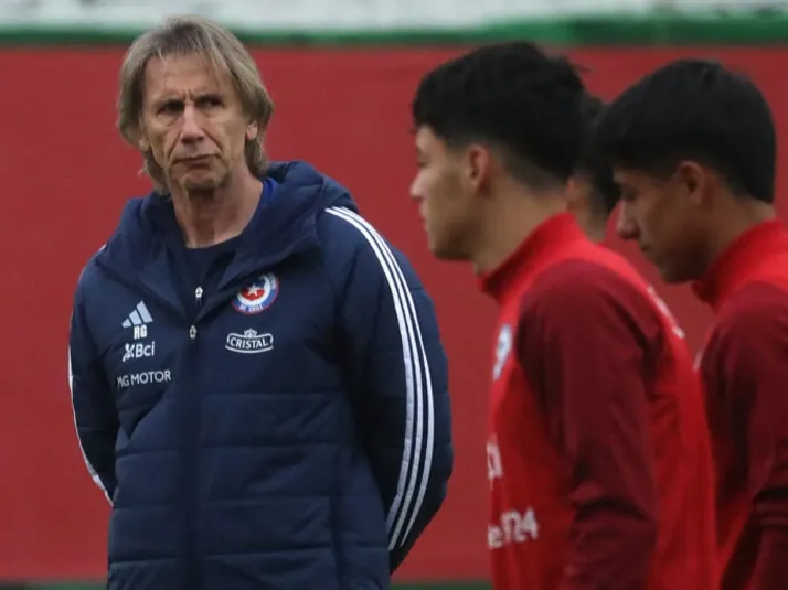 Gareca le contesta a los peruanos: "Mi compromiso con Chile es absoluto"